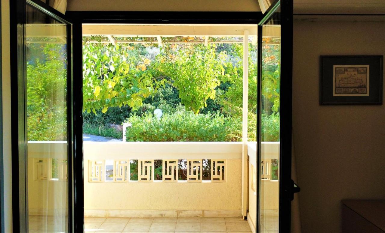 Villiana Holiday Apartments Stalís Exterior photo