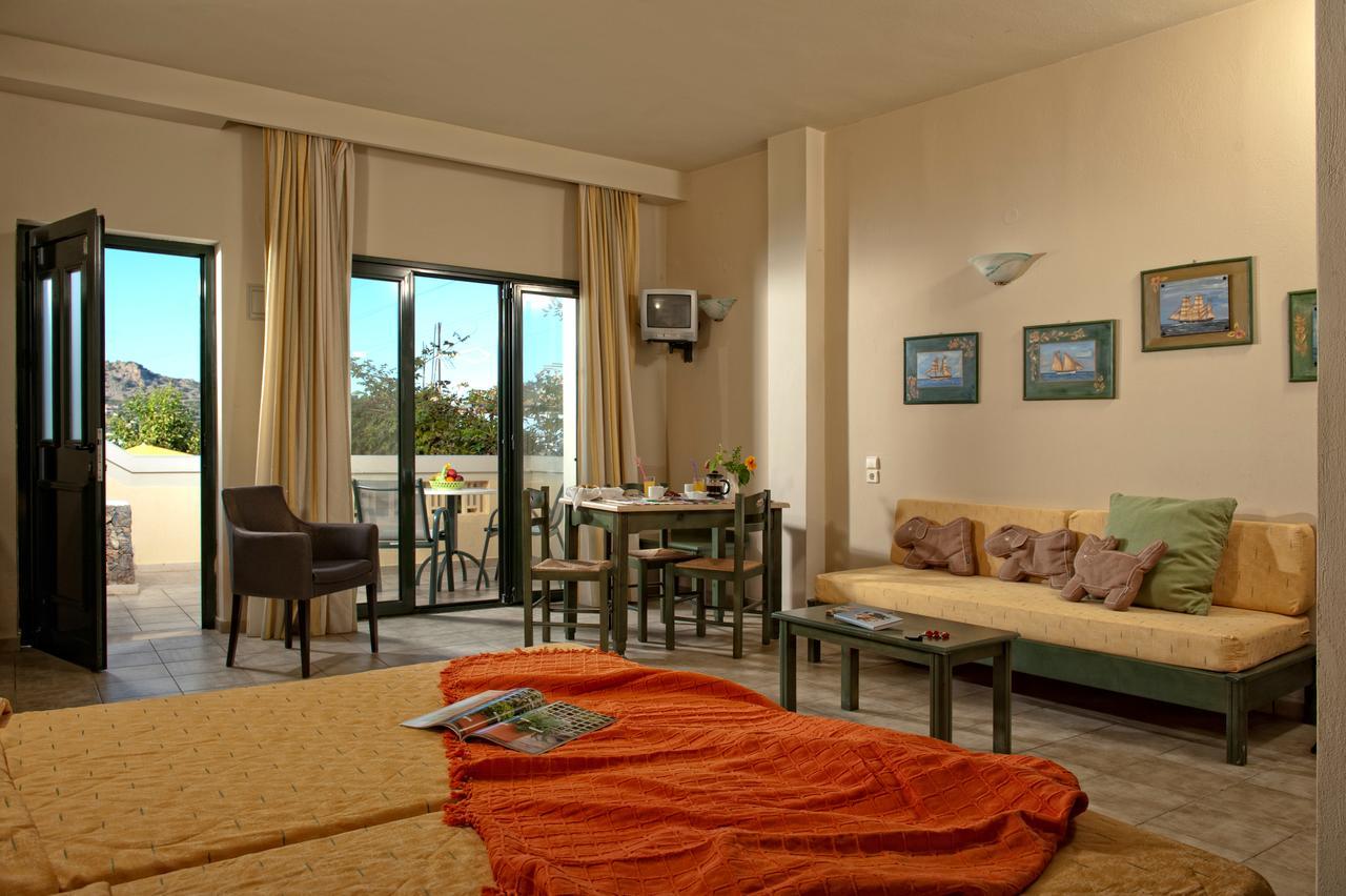 Villiana Holiday Apartments Stalís Exterior photo